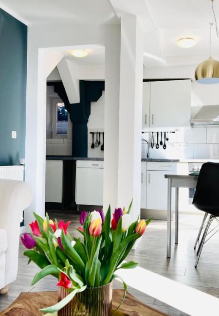 Stader Ferienwohnung - Wohnzimmer 01