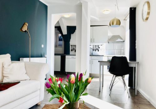 Stader Ferienwohnung - Wohnzimmer 01